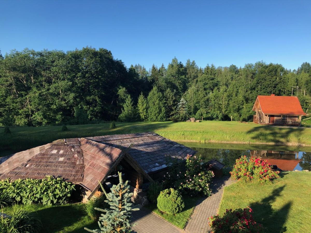 Jurvinge Hotell Zadvainai Eksteriør bilde